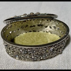 Olivia Riegel Duchess crystal box